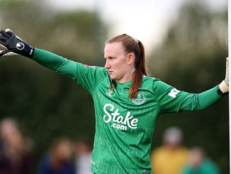 Everton's Courtney Brosnan signs new contract